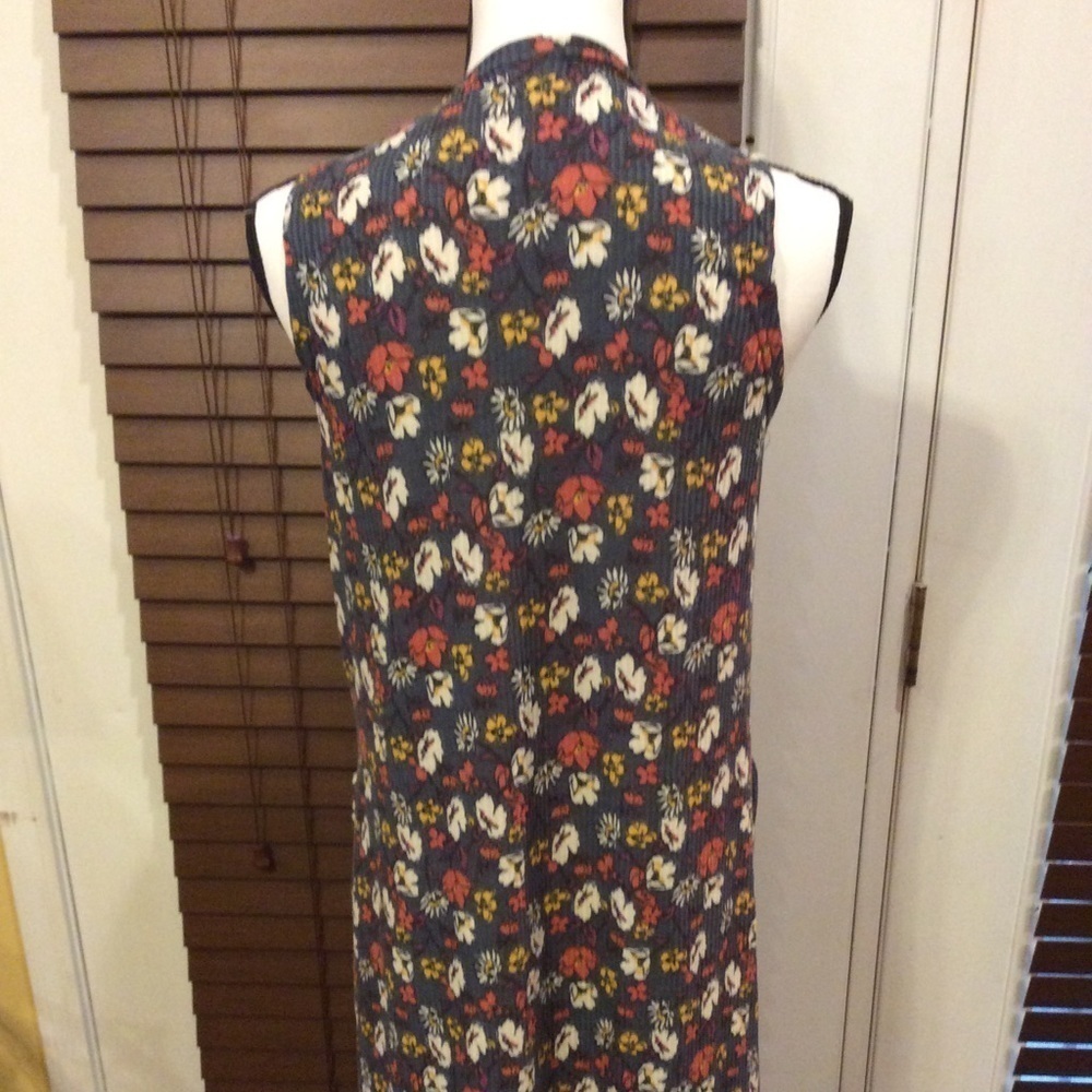🏜LuLaRoe Joy Vest Size Small Side Slits - Picture 4 of 8